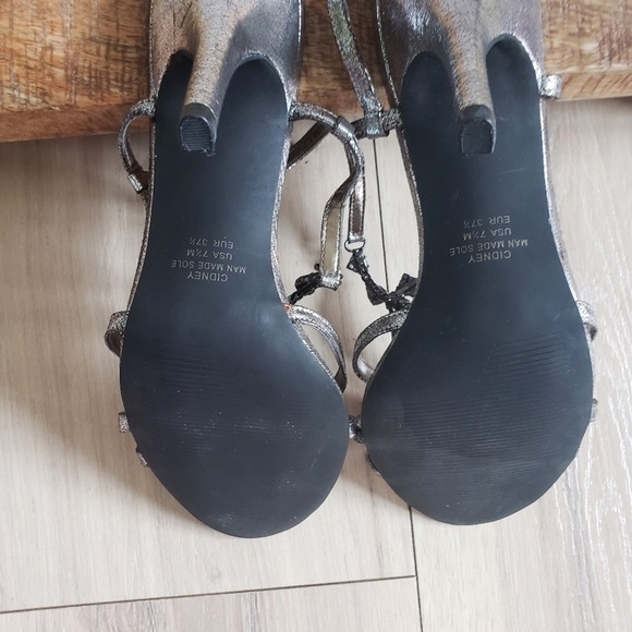 Touch of Nina Cidney Heels 7.5 Silver Strappy Jeweled Sandals Prom Formal Shoes - Picture 7 of 8